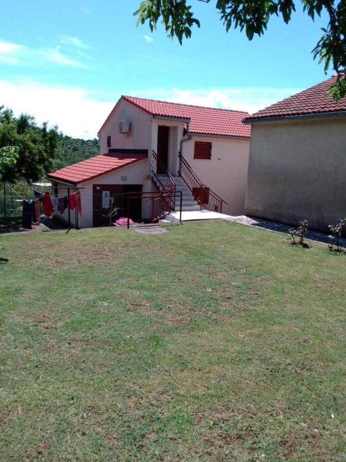 Apartmani Gracijela Karlobag Luaran gambar