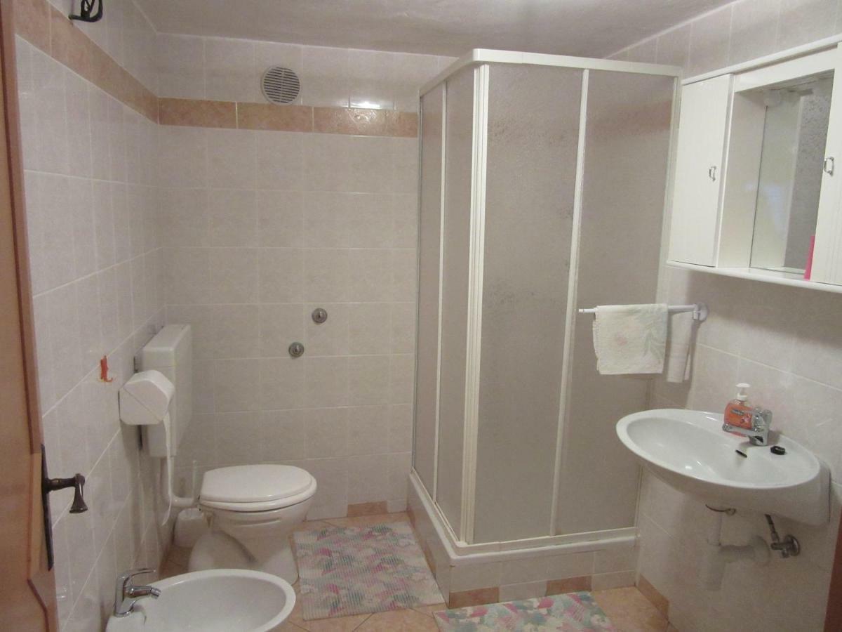 Apartmani Gracijela Karlobag Luaran gambar