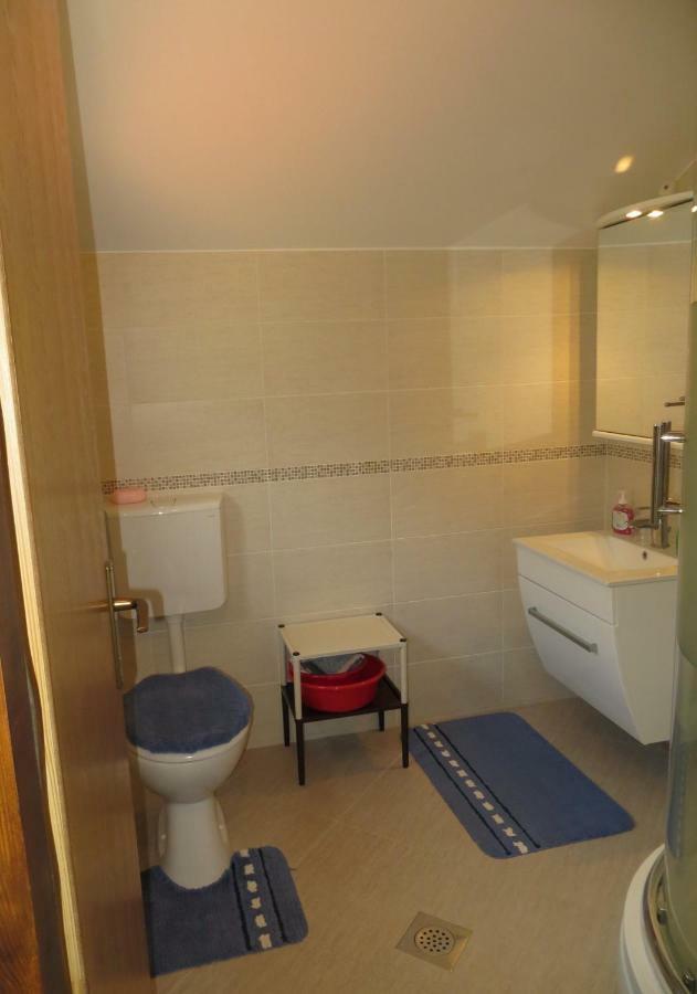 Apartmani Gracijela Karlobag Luaran gambar
